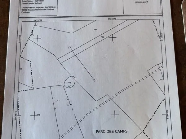 Vend deux parcelles de bois