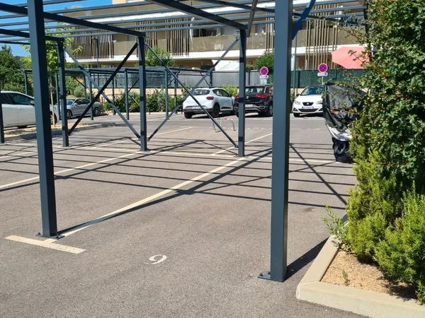 Place de parking sécurisée