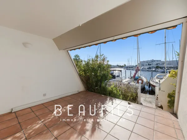 Port Camargue - Marina duplex 79,84 m2 avec appontement 12 x