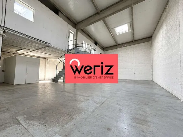 Local d'activité 420m² à louer aux Pennes Mirabeau