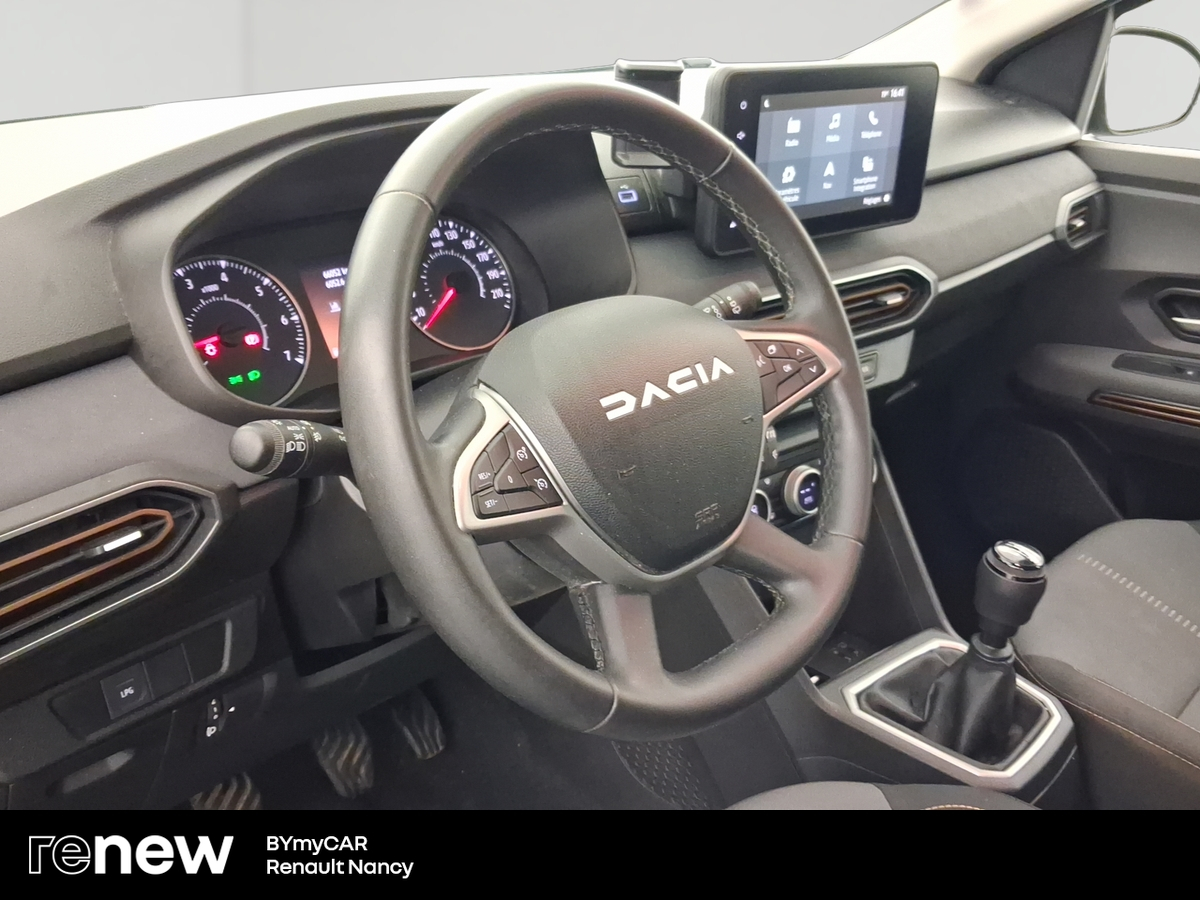 Dacia Sandero ECO-G 100 — photo 10