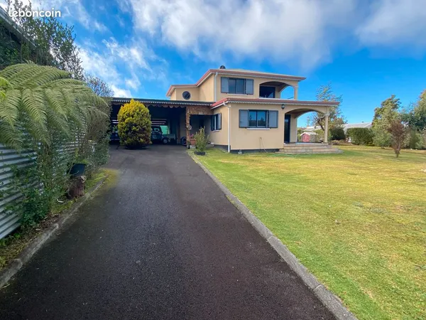 Maison T4 sur 1417M2