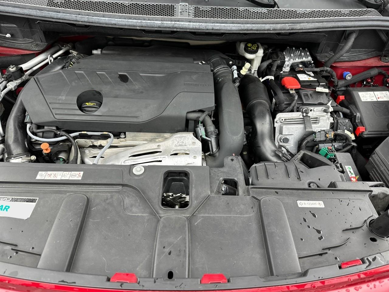 Peugeot 3008 hybrid 225 e-eat8 gt pack — photo 15