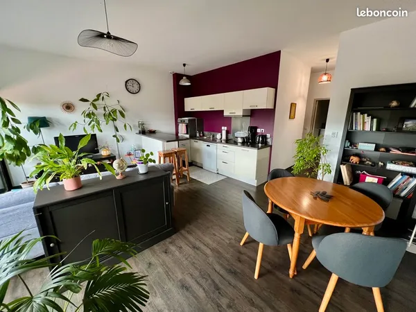 T3 Dernier étage avec vue Cathédrale & Garage — Albi Castelviel