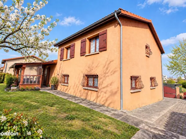 Maison 7 pièces 140 m²