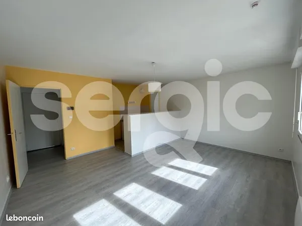 Studio 1 pièce 31 m²