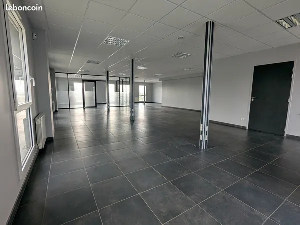 Bureaux 145 m² BOOS