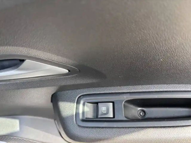 Dacia Sandero eco-g 100 gsr2 — photo 19