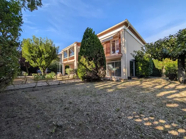 PERTUIS VENTE Maison individuelle avec deux logements et b