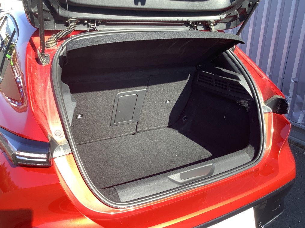 Peugeot 308 — photo 10