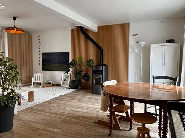 Maison familiale 5 chambres - 122 m² - parcelle de 799 m2 - centre-bourg de La Chevallerais