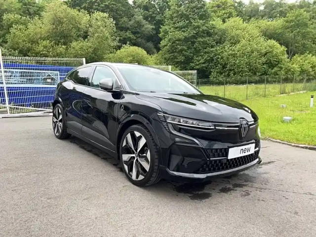Renault Megane e-tech ev60 220 ch super charge — photo 7