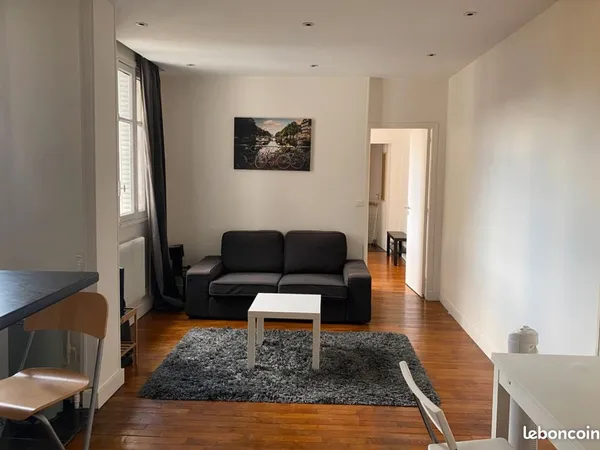 Appartement de luxe Location Paris 2p 41m² 1800€