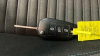 Peugeot 208 1.2 PureTech 100ch S&S Style — photo 16