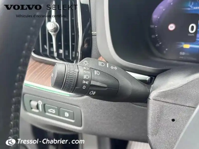 Volvo Xc60 t8 recharge awd 303 ch + 87 ch geartronic 8 inscription — photo 17