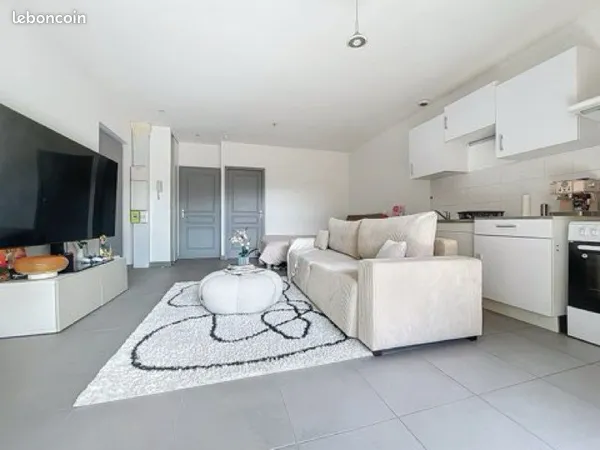 Studio ecully meublé 37m2