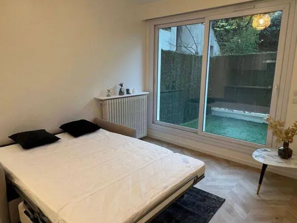 Studio 1 pièce 29 m²