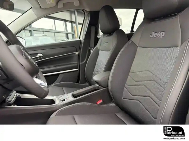 Jeep Avenger 1.2 turbo t3 110 ch e-hybrid bvr6 — photo 22
