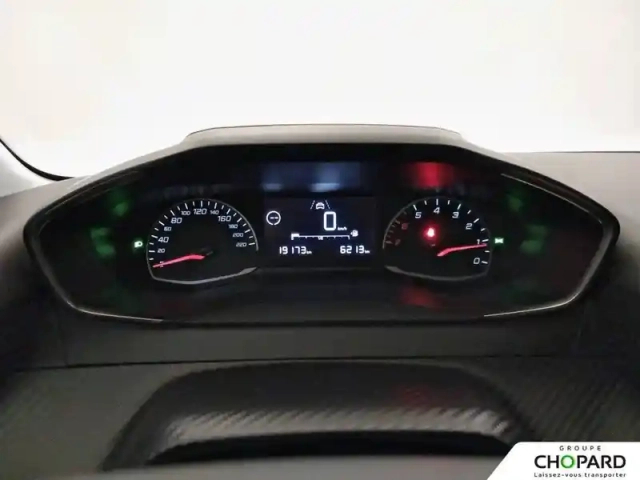 Peugeot 208 puretech 75 s&amp;s bvm5 — photo 17