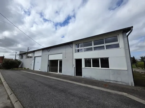 Local Pro - Entrepôt + Bureaux