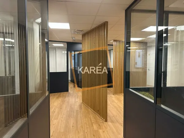 Local professionnel 119 m²