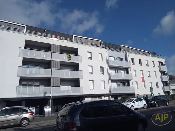 ST SEBASTIEN Appartement T3 + Garage