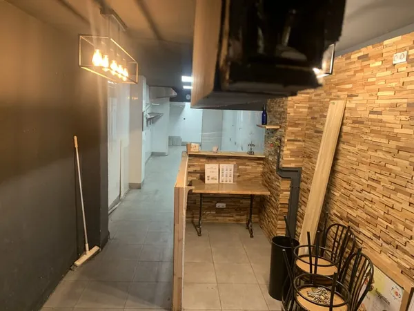 MUR COMMERCIAUX LIBRE 50m2 HAUT GAMBETTA
