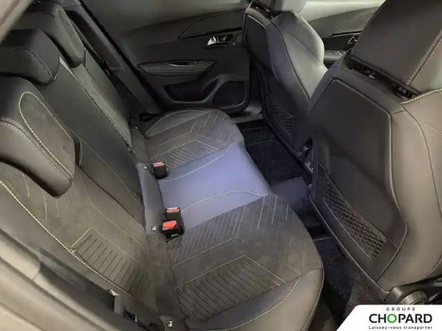 Peugeot 2008 hybrid 145 e-dcs6 — photo 11