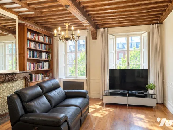 Maison 10 pièces 228 m²