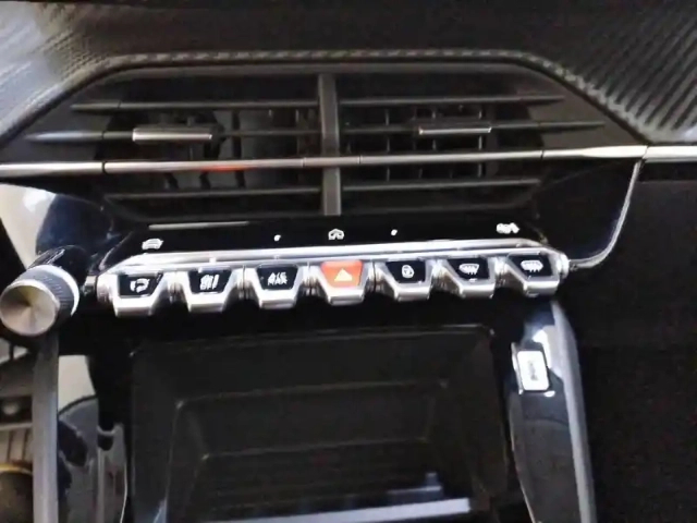 Peugeot 208 hybrid 100 e-dcs6 — photo 85