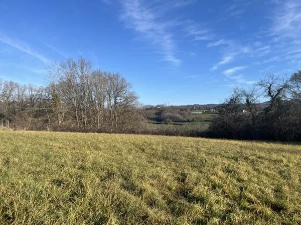 Terrain à bâtir de 0 pièces principales