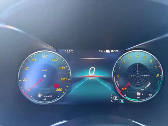 Mercedes Classe C 300 e berline amg lin — photo 23
