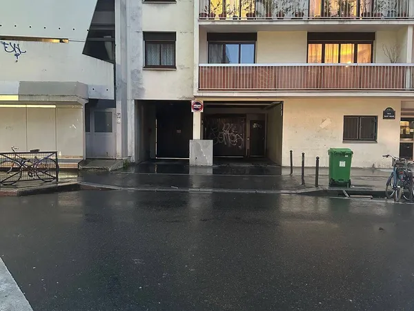 Parking 12 m²