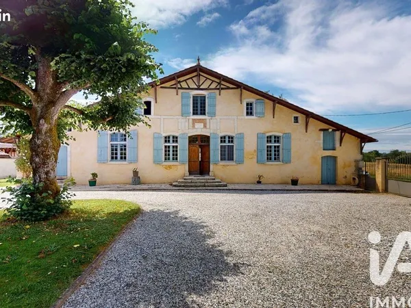 Propriété 12 pièces 344 m²