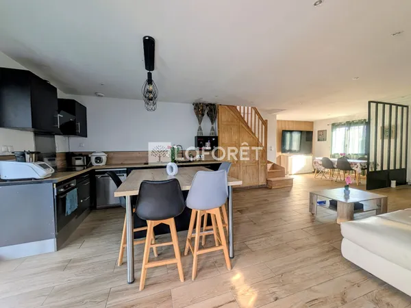 Maison 5 pièces 140 m²