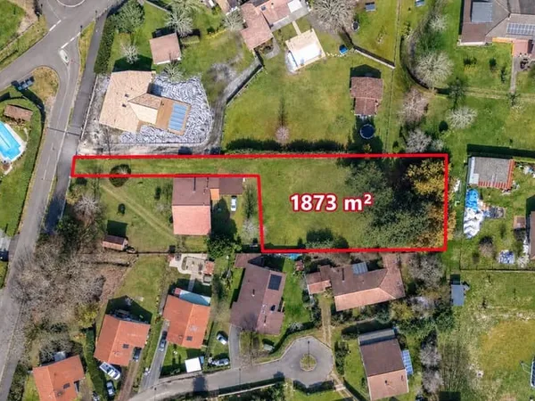 Terrain 1873 m²
