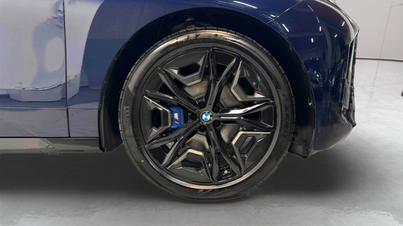 BMW iX xDrive45 408 ch — photo 13