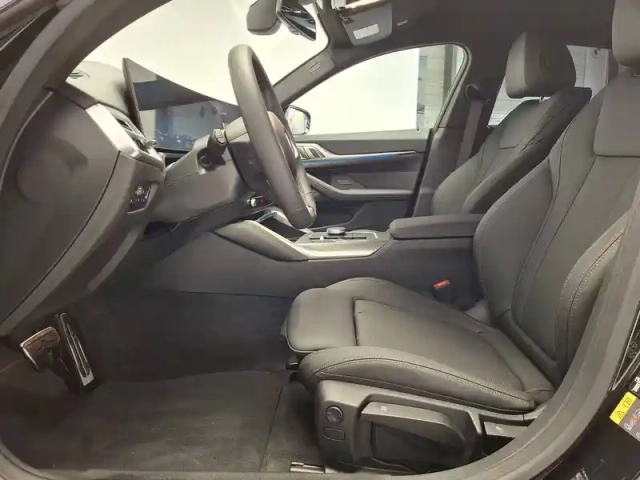 Bmw I4 edrive40 — photo 45