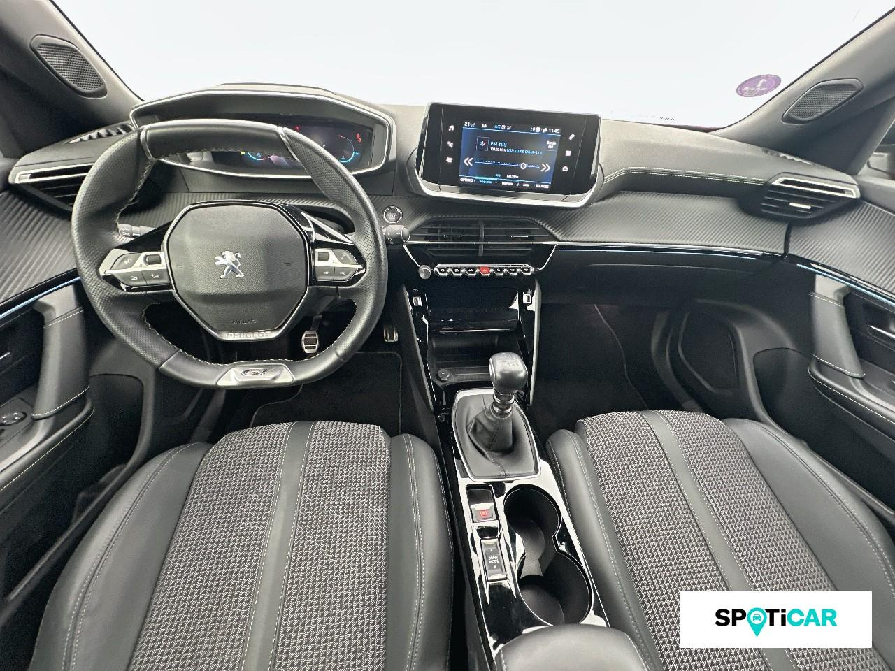 Peugeot 2008 1.2 puretech 130ch s&s gt — photo 8