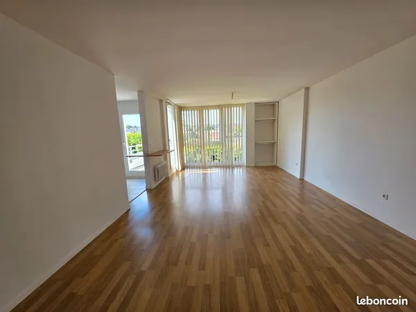 Grand appartement de type 2 ( 58 m2)