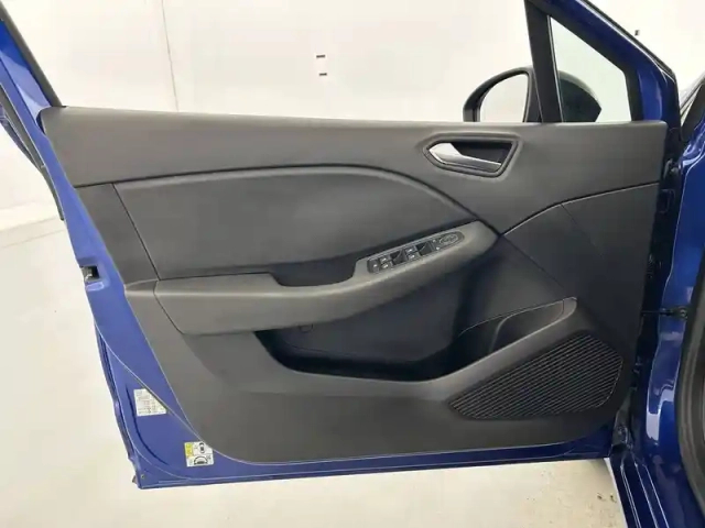 Renault Clio sce 65 — photo 20