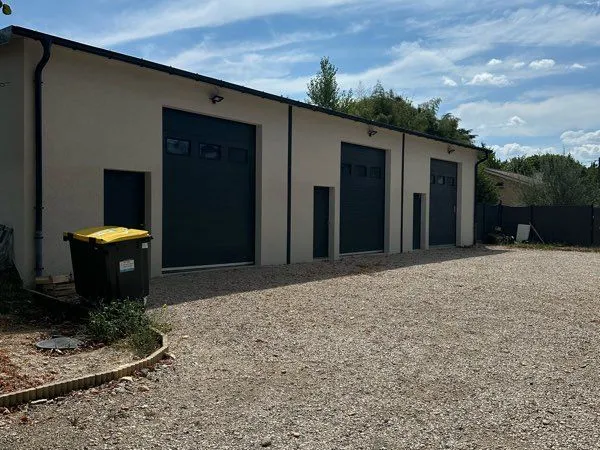Local dépôt stockage