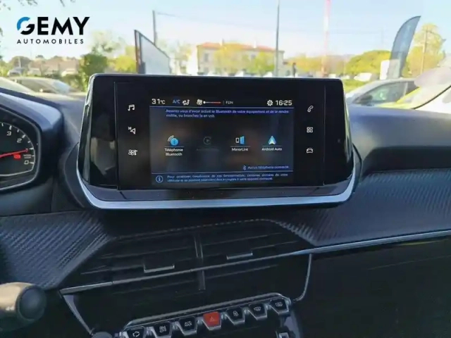 Peugeot 208 puretech 75 s&amp;s bvm5 — photo 17