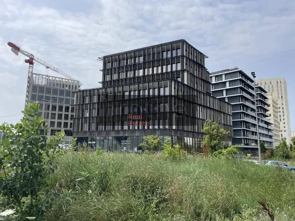 Bureaux 1627 m²