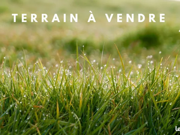 Terrain 1495 m² Croix