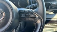 Toyota Yaris 116h Design 5p MY22 — photo 25