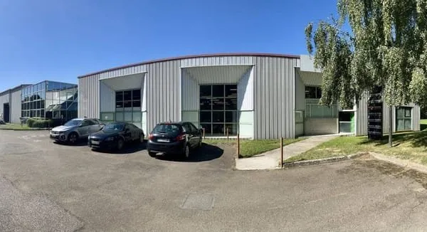 Entrepôt 3120 m²