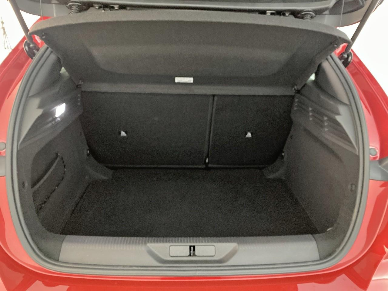 Peugeot 308 hybrid 145 e-dcs6 allure — photo 6