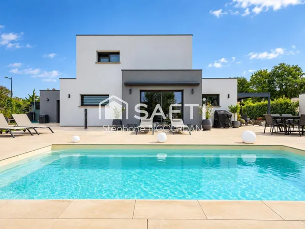 Maison contemporaine : 2018, 4ch, 9 ares, Ecole-Valentin