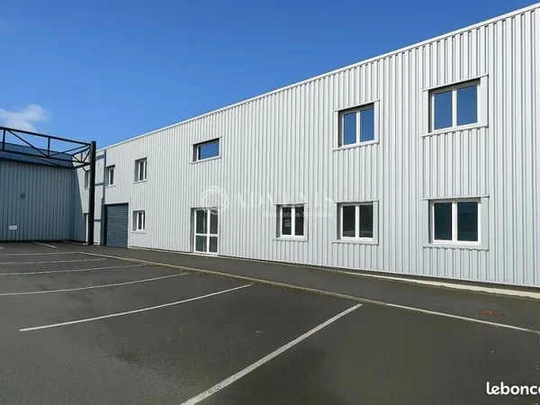 Bureaux à louer SAINT JEAN DE BRAYE - 91m²